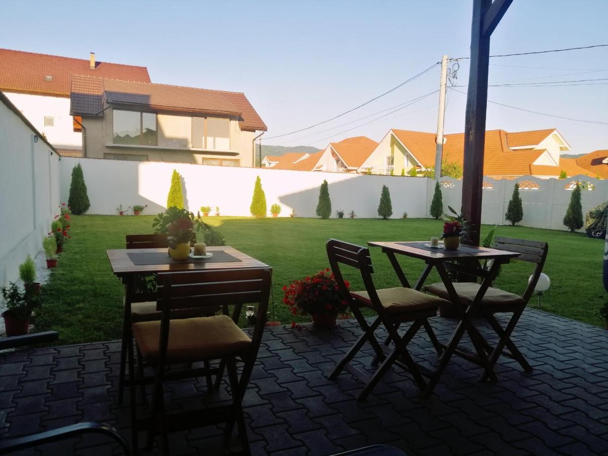 Casa Romeo & Julieta Hotel Haţeg Екстериор снимка