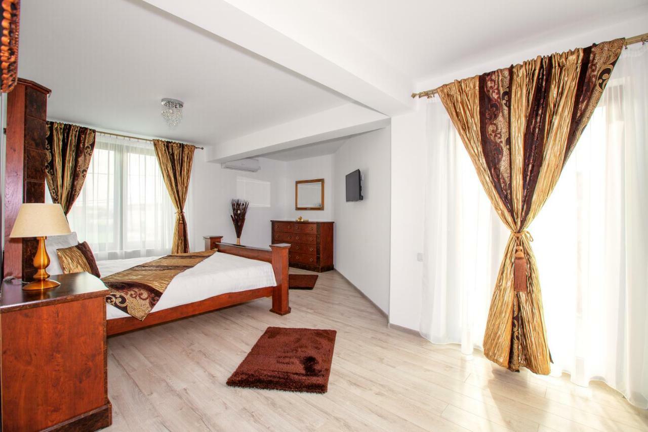 Casa Romeo & Julieta Hotel Haţeg Екстериор снимка