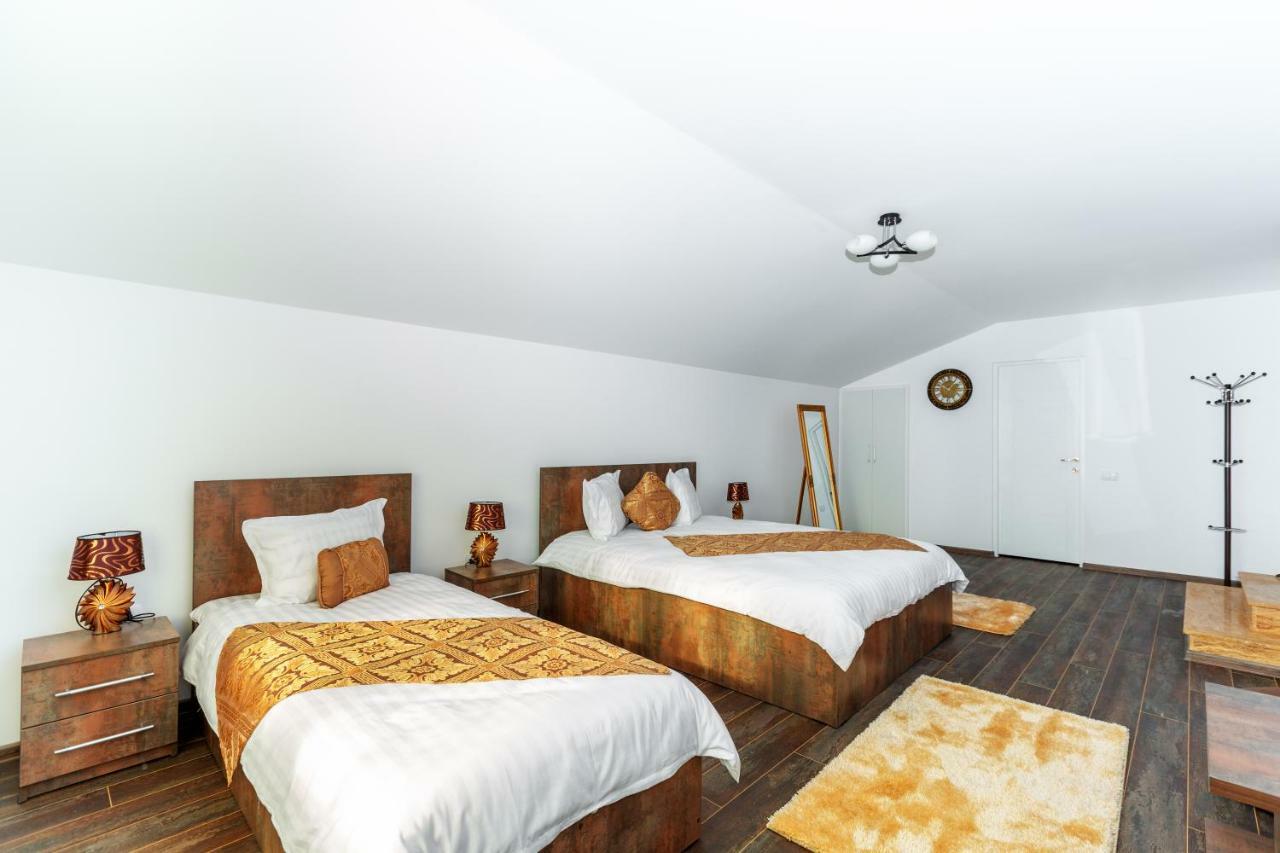 Casa Romeo & Julieta Hotel Haţeg Екстериор снимка