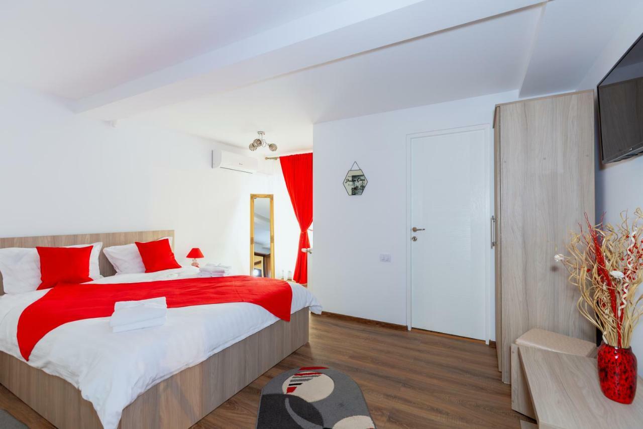 Casa Romeo & Julieta Hotel Haţeg Екстериор снимка